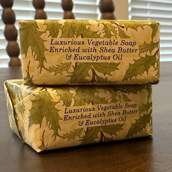 NWT Greenwich Bay Trading Co. - Set of 4 Fresh Holly Shea Butter 1.90 oz Soaps - Picture 2 of 3